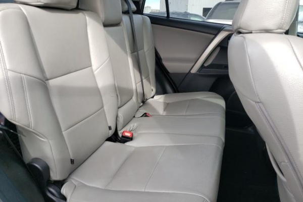 фото Toyota RAV4 XLE