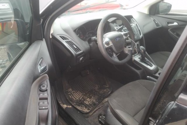 фото Ford Focus SE