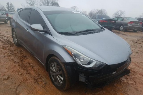 фото Hyundai Elantra SE