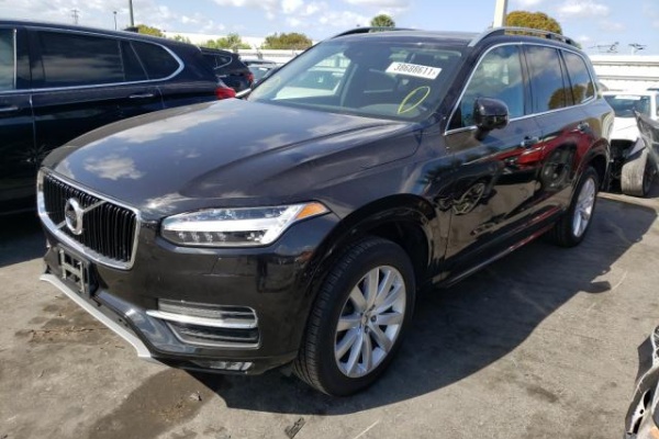 фото Volvo XC90 T6