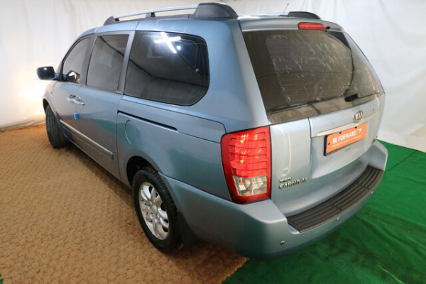 фото KIA CARNIVAL GRAND GSX