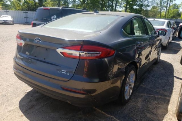 фото Ford Focus SE