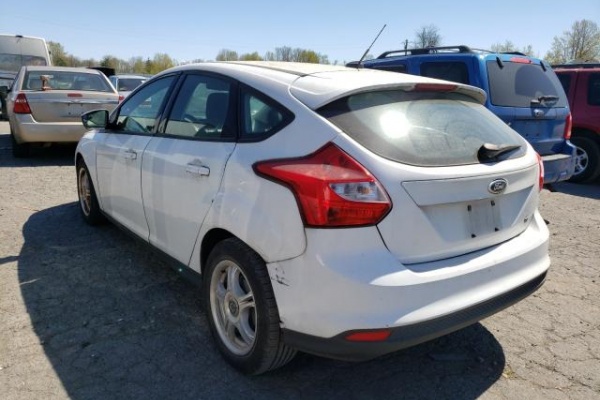 фото Ford Focus SE