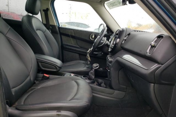 фото Mini COUNTRYMAN