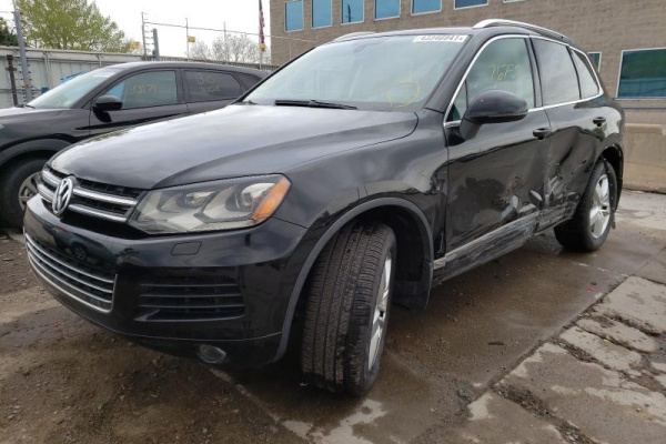 фото Volkswagen TOUAREG V6