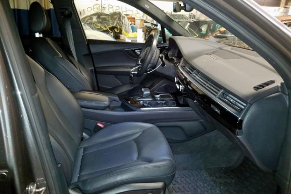 фото Audi Q7 PRESTIGE