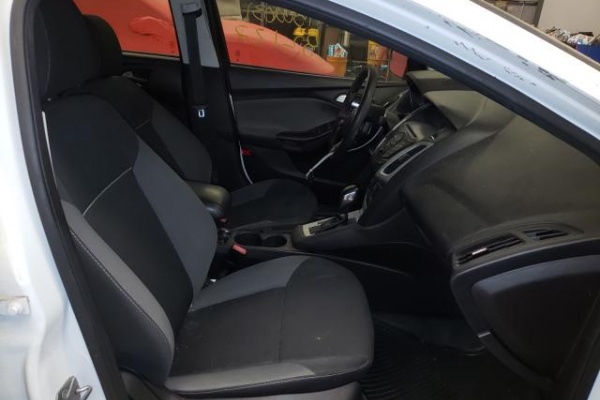 фото Ford Focus SE