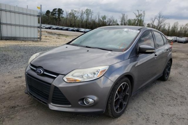 фото Ford Focus SE