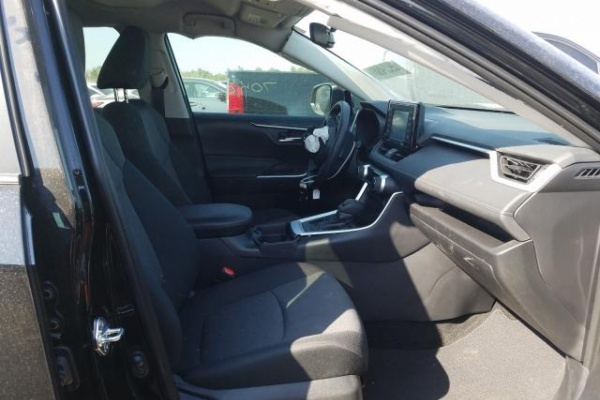 фото Toyota RAV4 XLE