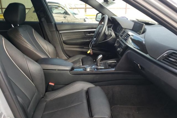 фото BMW 328 I SULEV