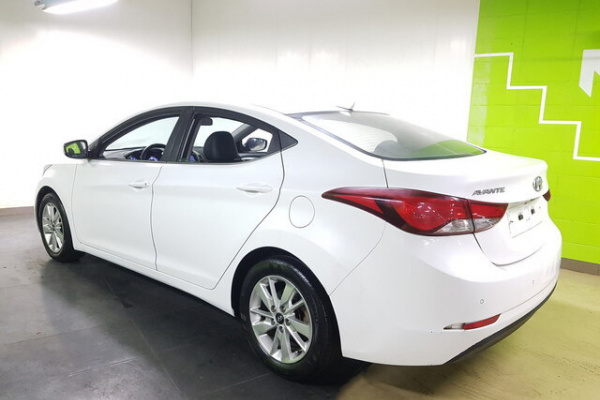 фото Hyundai  Avante