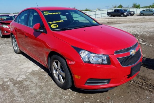 фото Chevrolet Cruze LT