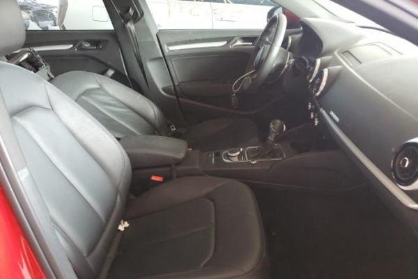 фото Audi A3 Premium