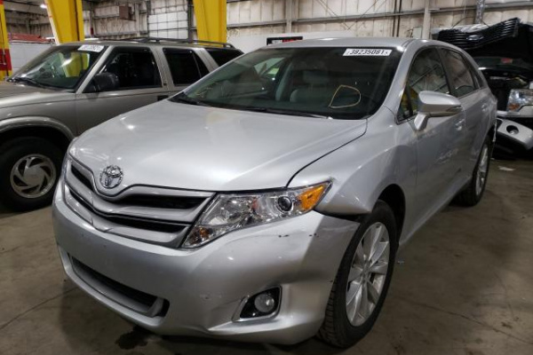 фото TOYOTA VENZA