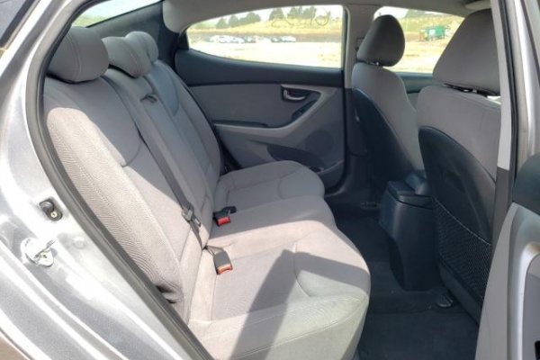 фото Hyundai Elantra SE