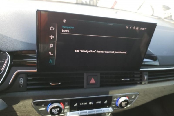 фото Audi A4 Premium