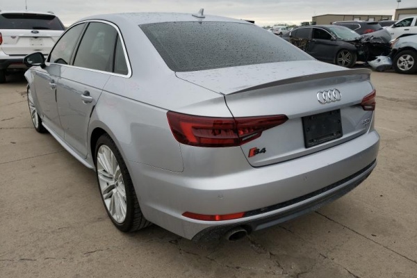 фото Audi A4 Premium Plus