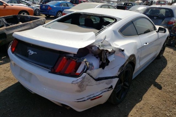 фото Ford Mustang