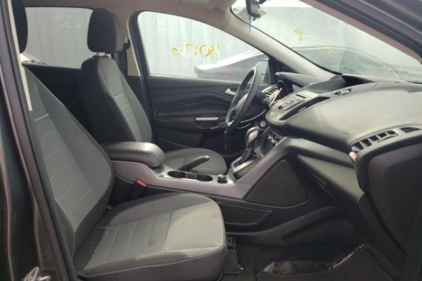 фото Ford Escape SE