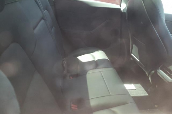 фото Tesla MODEL Y