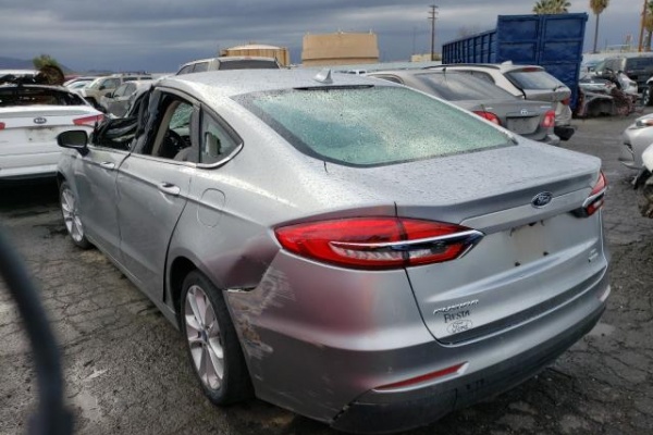 фото Ford Fusion SE