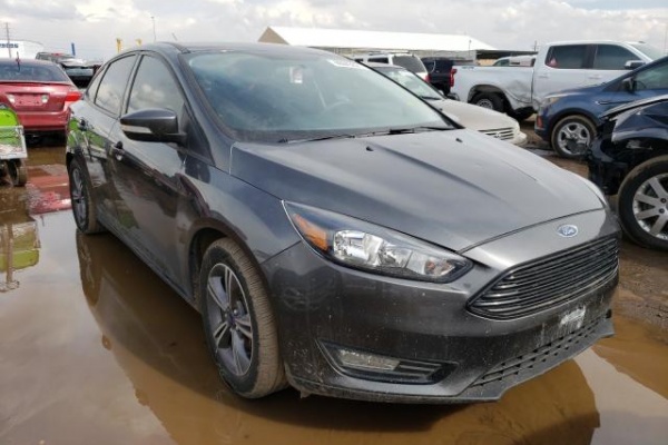 фото Ford Focus SE