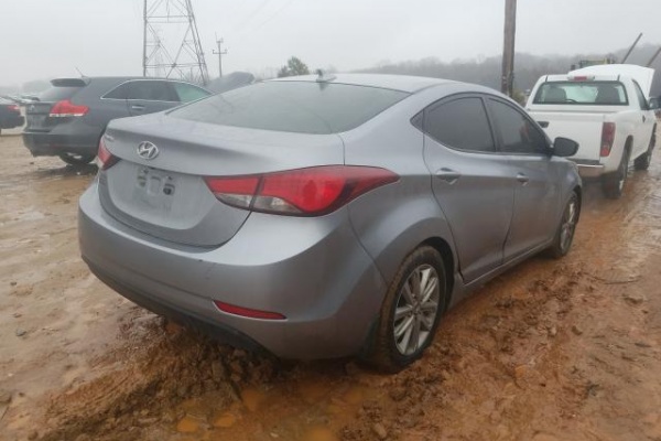фото Hyundai Elantra SE