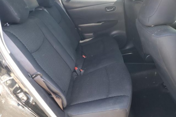 фото Nissan Leaf S