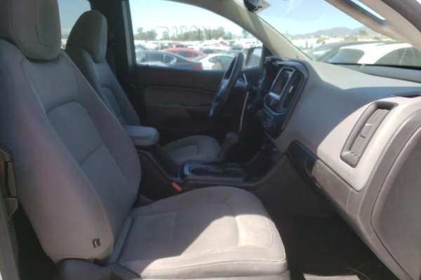 фото Chevrolet COLORADO LT