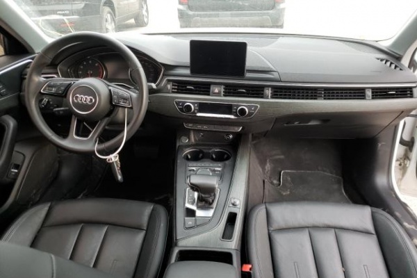 фото Audi A4 Premium