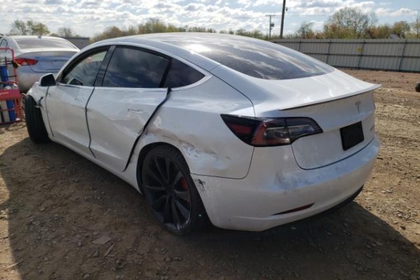 фото Tesla MODEL 3