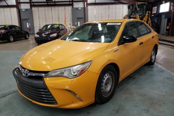 фото Toyota Camry HYBRID