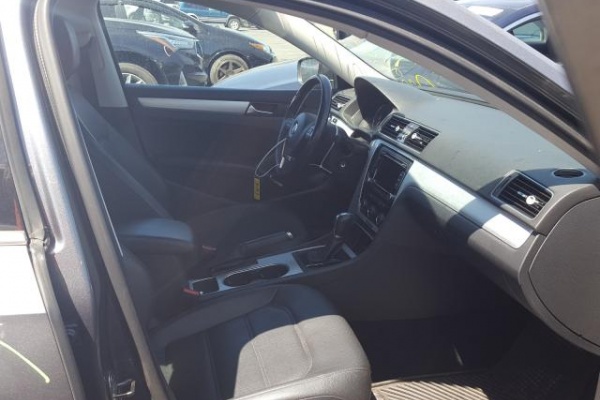 фото Volkswagen Passat Se