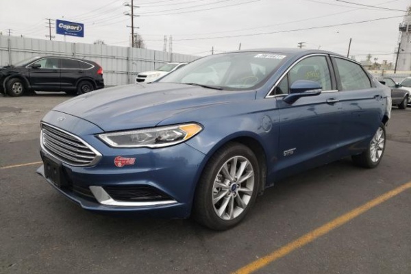 фото Ford Fusion TITANIUM PHEV