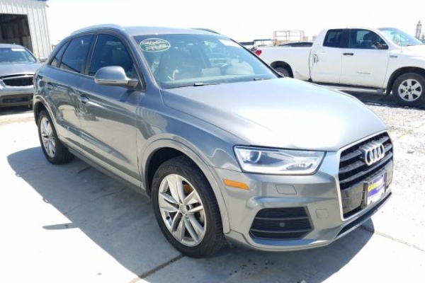 фото Audi Q3 PREMIUM