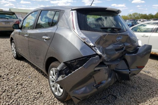 фото Nissan Leaf S