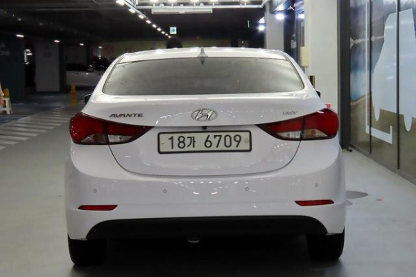 фото Hyundai Avante