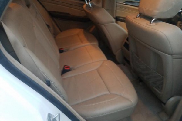 фото Mercedes-Benz ML 350