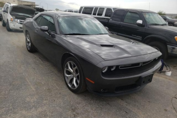 фото Dodge Challenger SXT