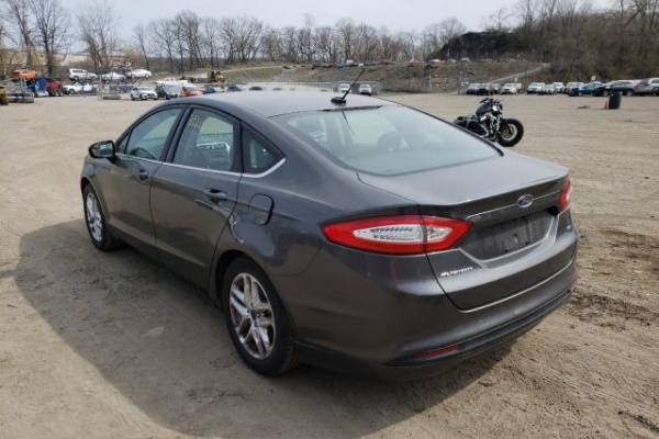 фото Ford Fusion SE