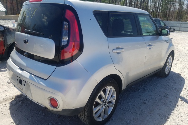 фото KIA Soul +
