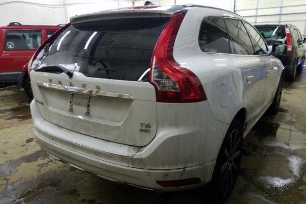 фото Volvo XC60 PREMIER