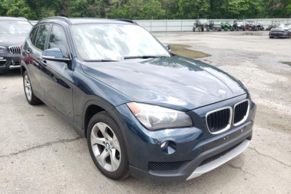 фото BMW X1 SDRIVE28I