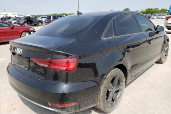 фото Audi A3 Premium