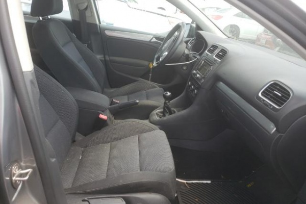 фото Volkswagen golf S/SE