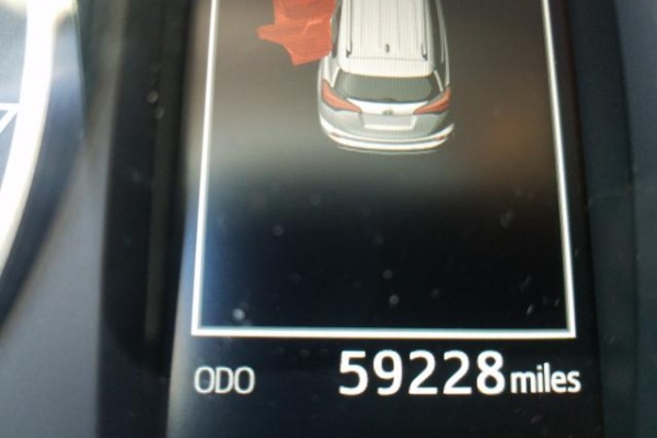 фото Toyota RAV4 LE