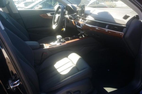 фото Audi A4 Premium