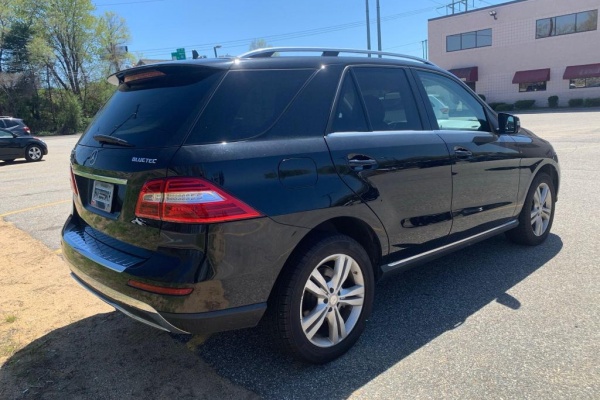 фото Mercedes-Benz ML350 BLUETEC