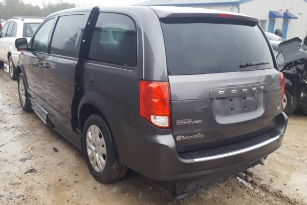 фото Dodge Grand Caravan