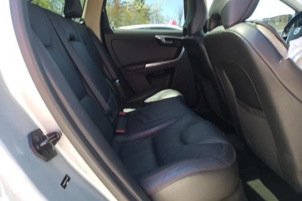 фото Volvo XC60 T6